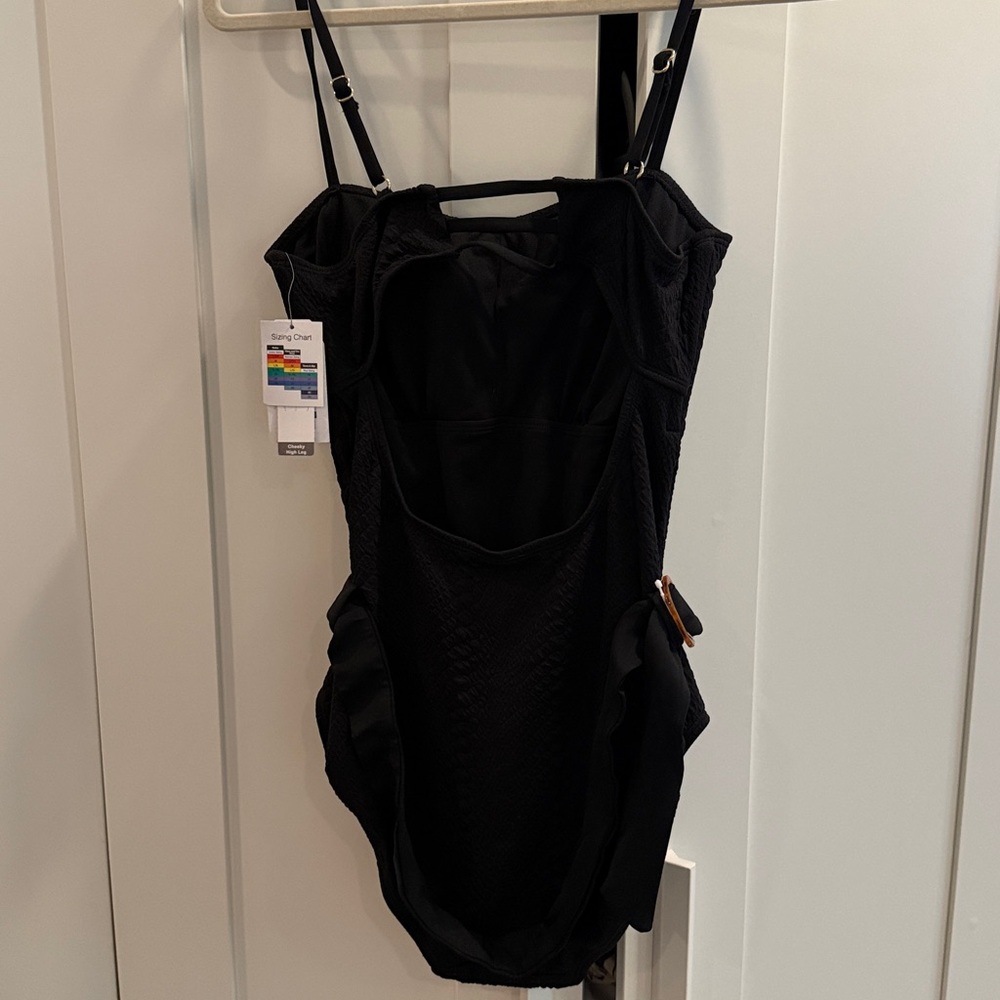 Bathing suit - Picture 4 of 4